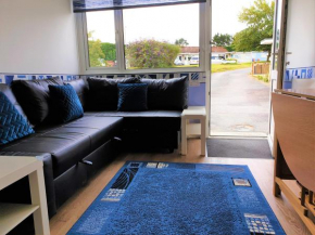 Chalet 7 Sandown Bay Holiday Centre